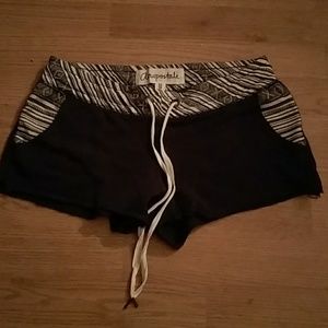 4 for 40$ Aeropostale shorts